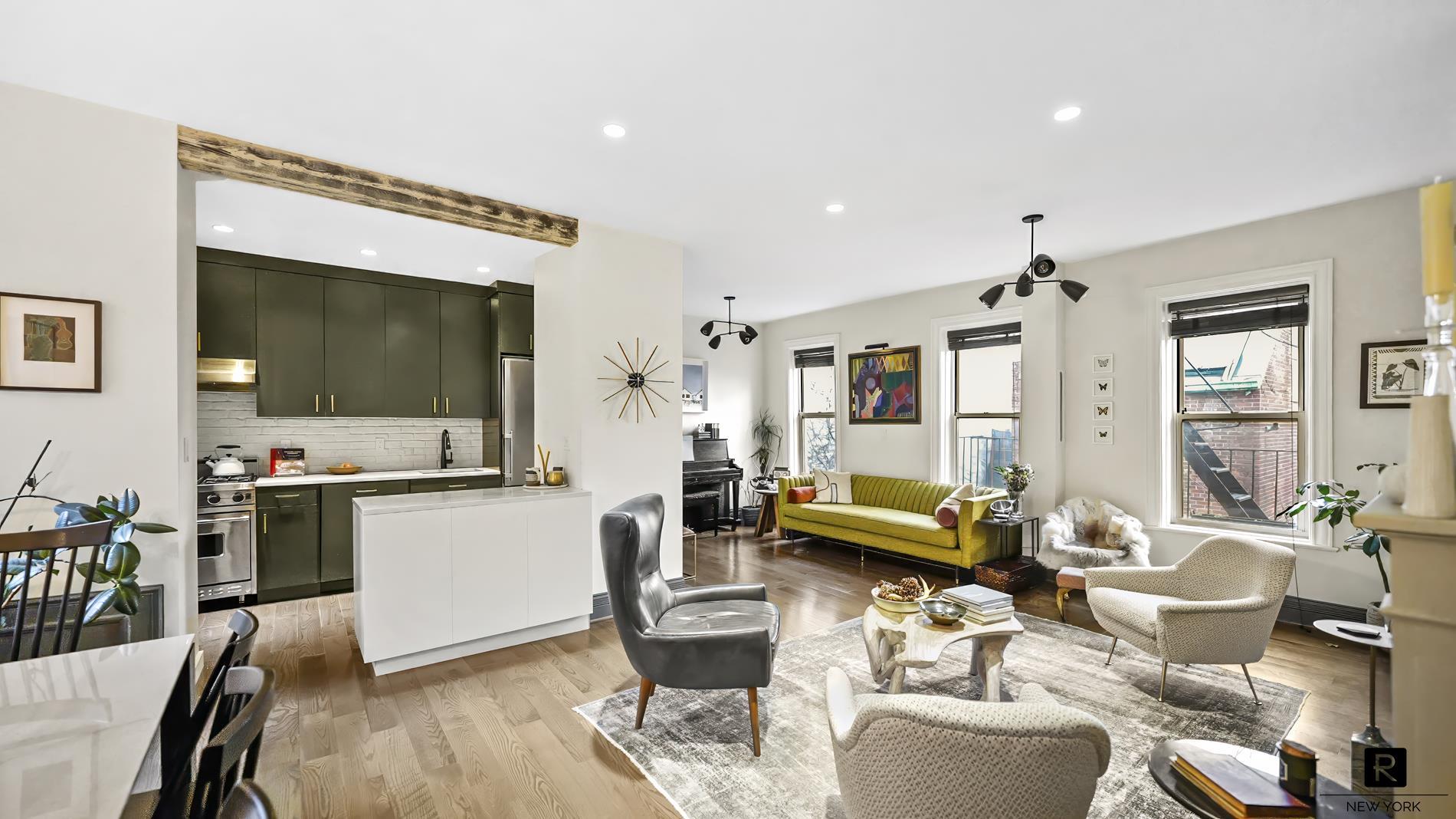 261 West 22nd Street Chelsea New York NY 10011