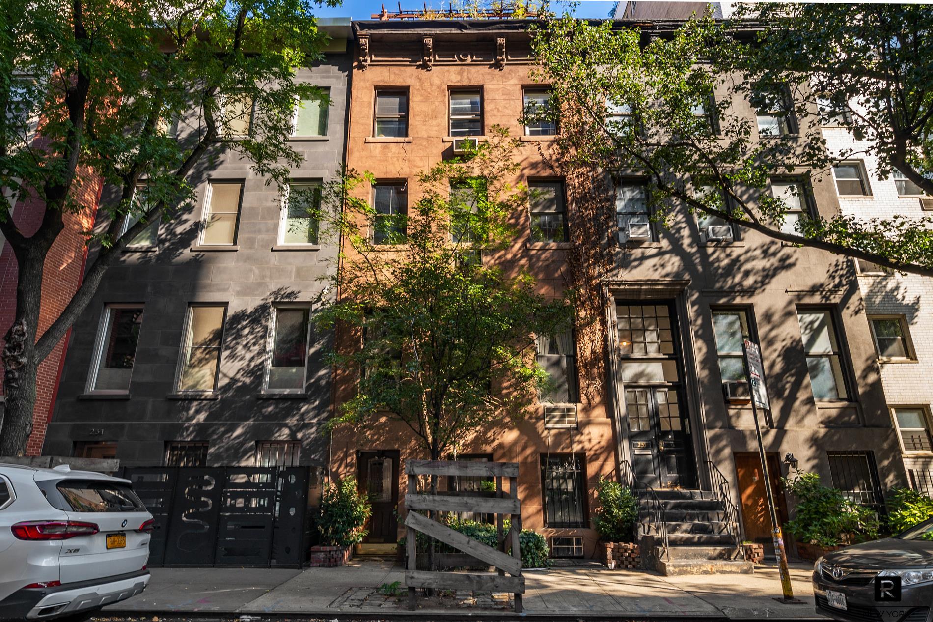 233 East 35th Street Murray Hill New York NY 10016