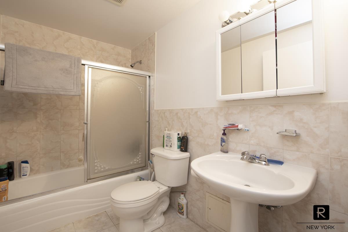 422 East 10th Street E. Greenwich Village New York NY 10009
