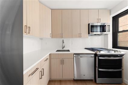 209 Clinton Avenue 10-C Clinton Hill Brooklyn NY 11205