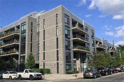 48-21 5th Street 4-M Hunters Point Queens NY 11101