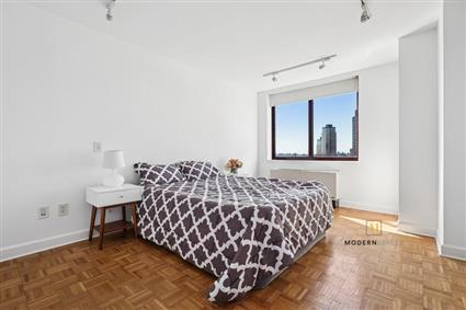 4-74 48th Avenue 19-A Hunters Point Queens NY 11109