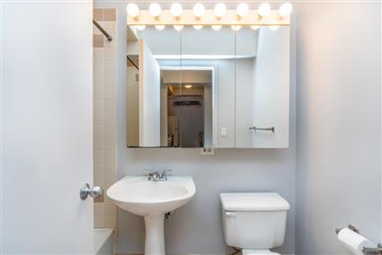 4-74 48th Avenue 3-BB Hunters Point Queens NY 11109