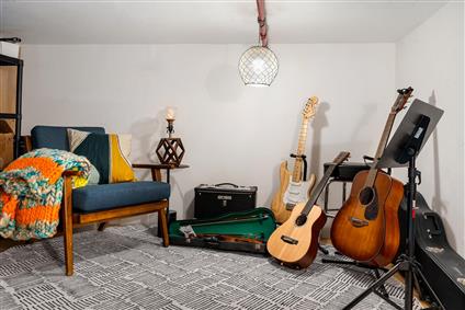 27-28 Thomson Avenue 304 Long Island City Queens NY 11101