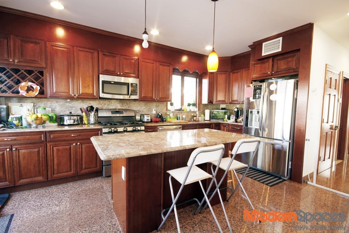 149-39 6th Avenue FULL Whitestone Queens NY 11357