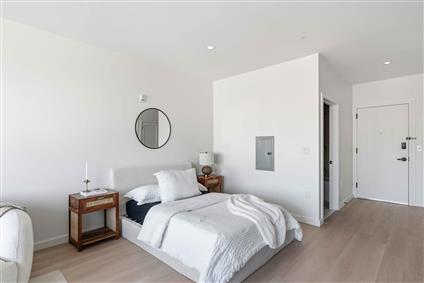 1 Mallory Avenue 4020 Jersey City Jersey City NJ 07305