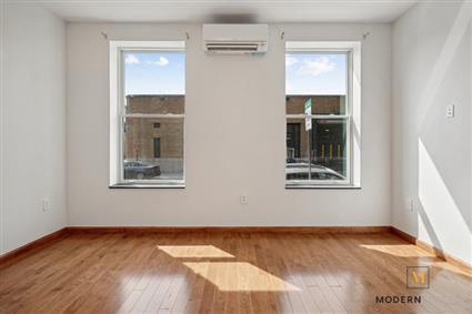 10-57 50th Avenue DPLX Long Island City Queens NY 11101