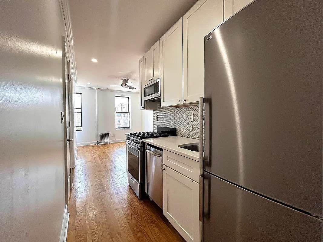 373 South 4th Street, Apt 2-B, Brooklyn, NY 11211