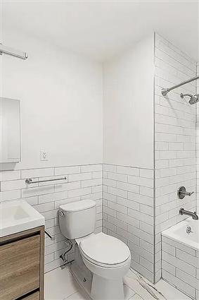 238 8th Street 4-R Park Slope Brooklyn NY 11215