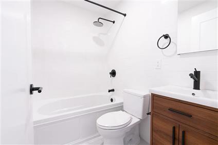 560 Court Street 3 Carroll Gardens Brooklyn NY 11231