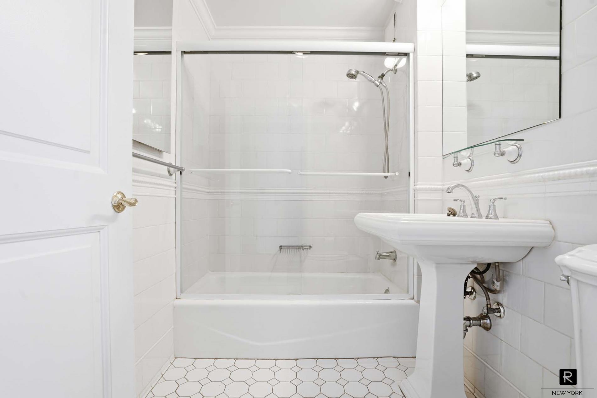 400 East 90th Street Upper East Side New York NY 10128