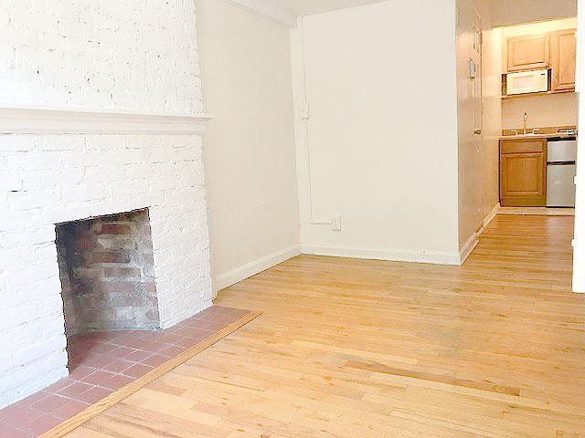 105 East 10th Street E. Greenwich Village New York NY 10003