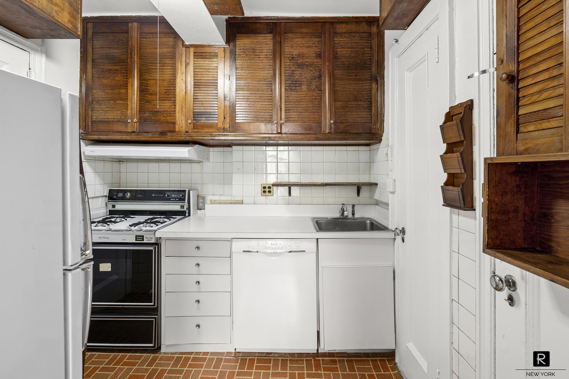 390 Riverside Drive Morningside Heights New York NY 10025