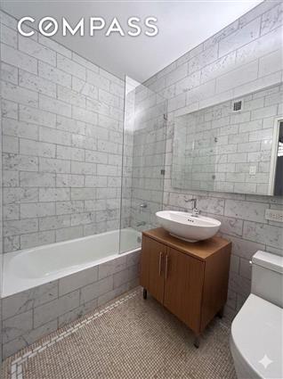 400 East 54th Street 12-F Sutton Place New York NY 10022