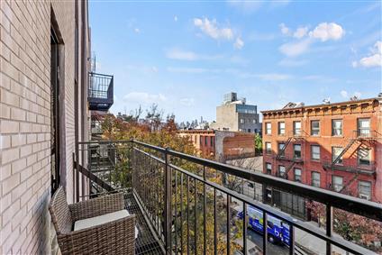 600 Myrtle Avenue 4-A Bedford Stuyvesant Brooklyn NY 11205