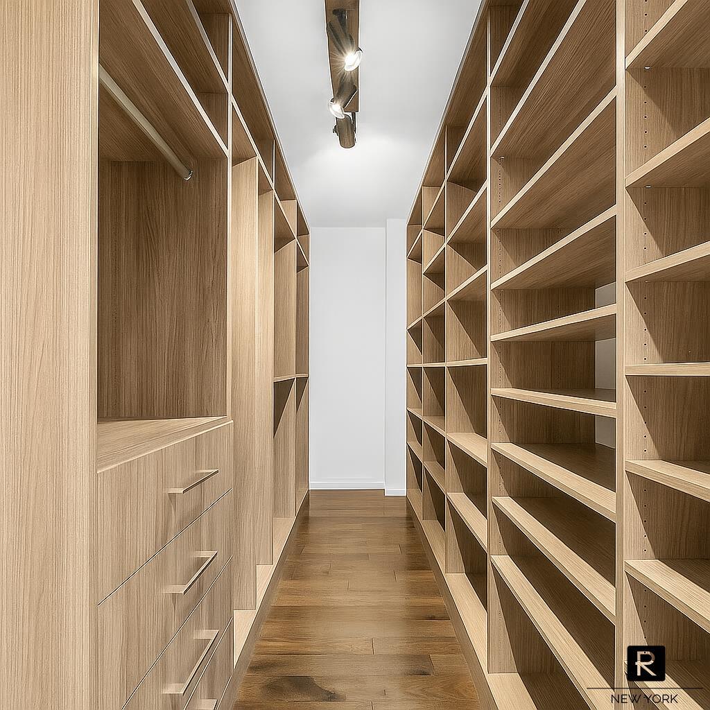 330 East 38th Street Murray Hill New York NY 10016