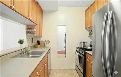 4-74 48th Avenue 3-H Hunters Point Queens NY 11109