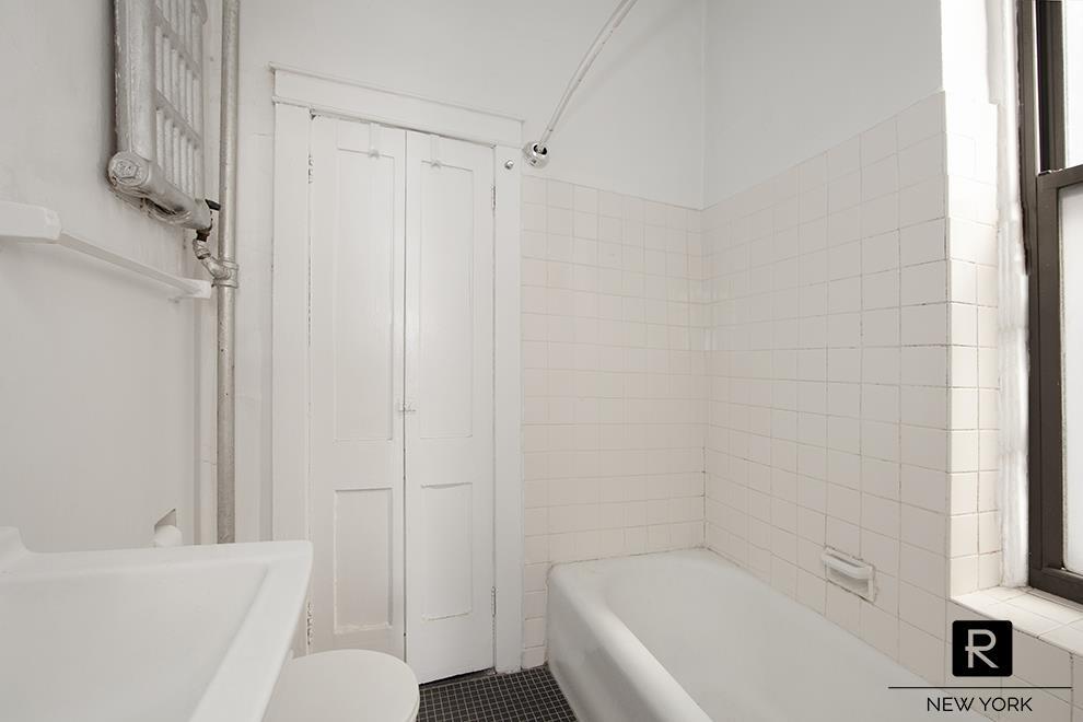 23 Grove Street W. Greenwich Village New York NY 10014