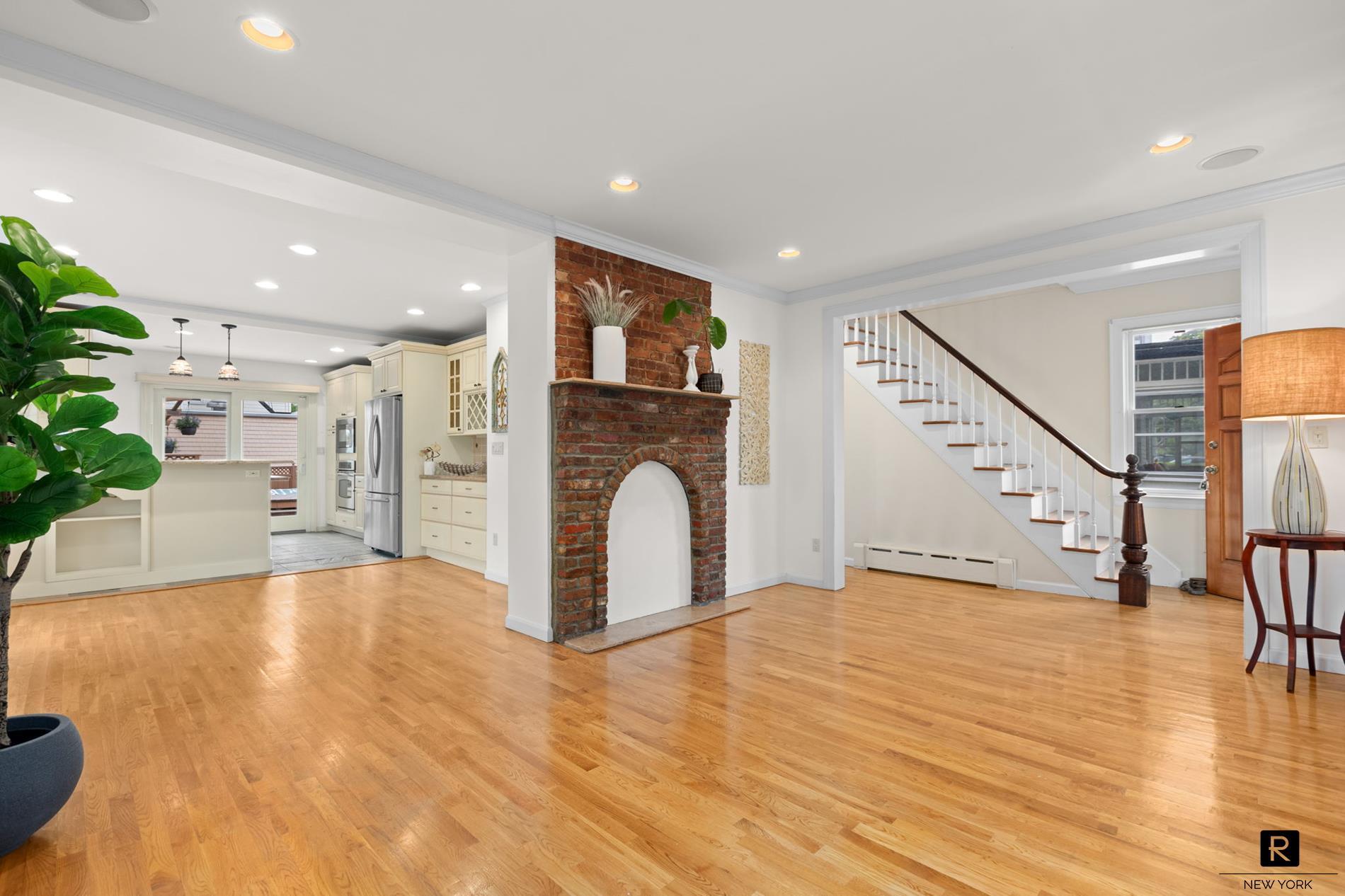 551 Minnieford Avenue Throgs Neck Bronx NY 10464