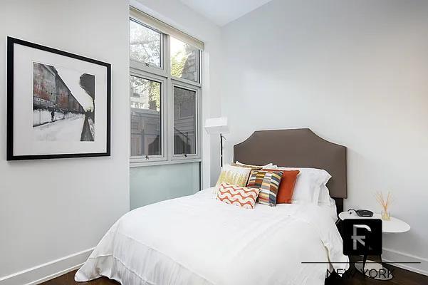 390 Lorimer Street Williamsburg Brooklyn NY 11206
