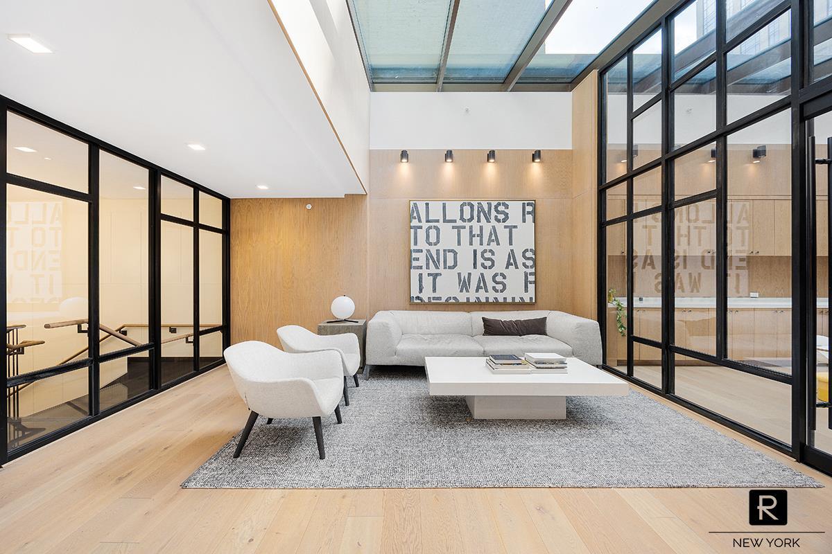 200 East 21st Street Gramercy Park New York NY 10010