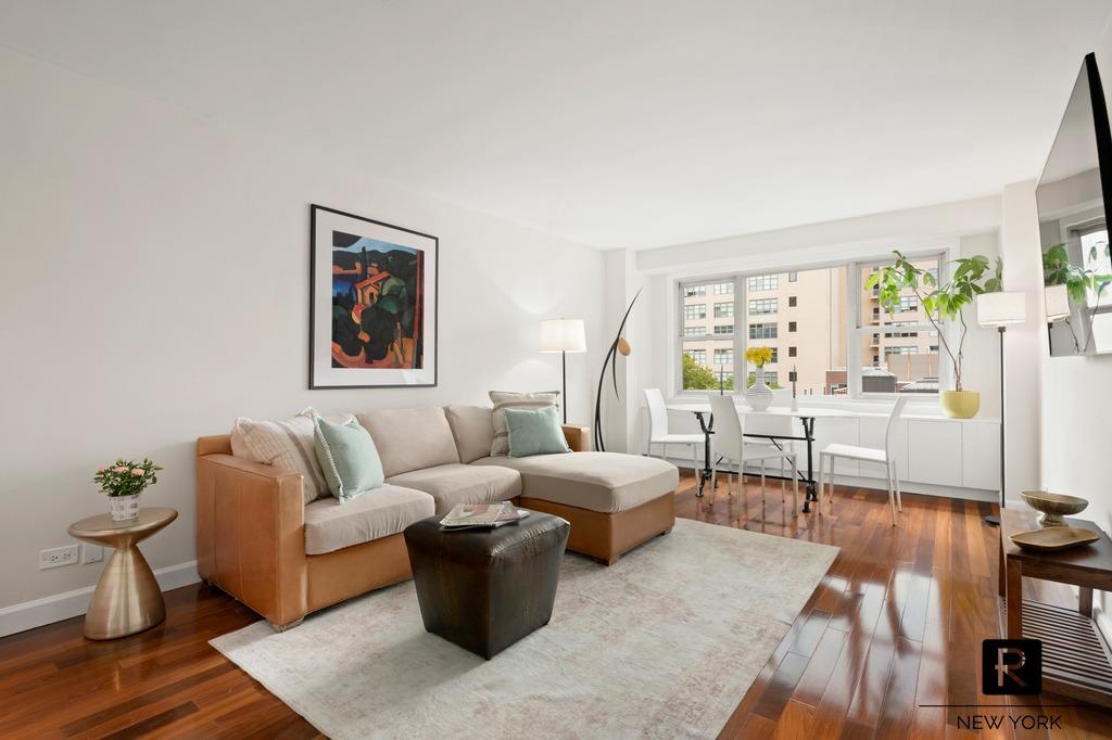 2 Charlton Street Soho New York NY 10014
