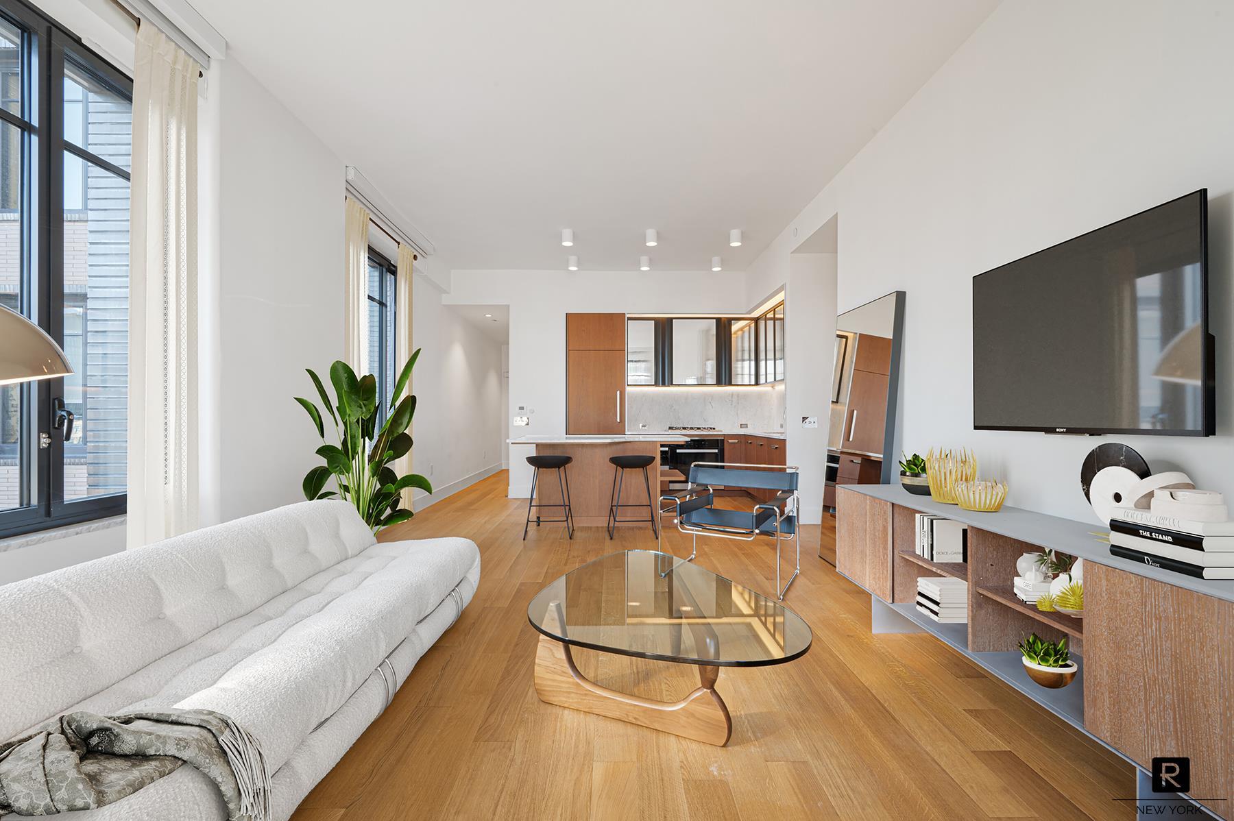 110 Charlton Street Soho New York NY 10014