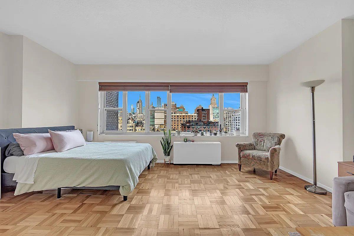 60 East 8th Street, Apt 14-F, New York, NY 10003