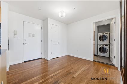 5-49 Borden Avenue 3-H Hunters Point Queens NY 11101