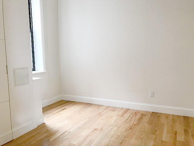 104 Sullivan Street Soho New York NY 10012
