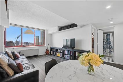 4-74 48th Avenue PH1H Hunters Point Queens NY 11109