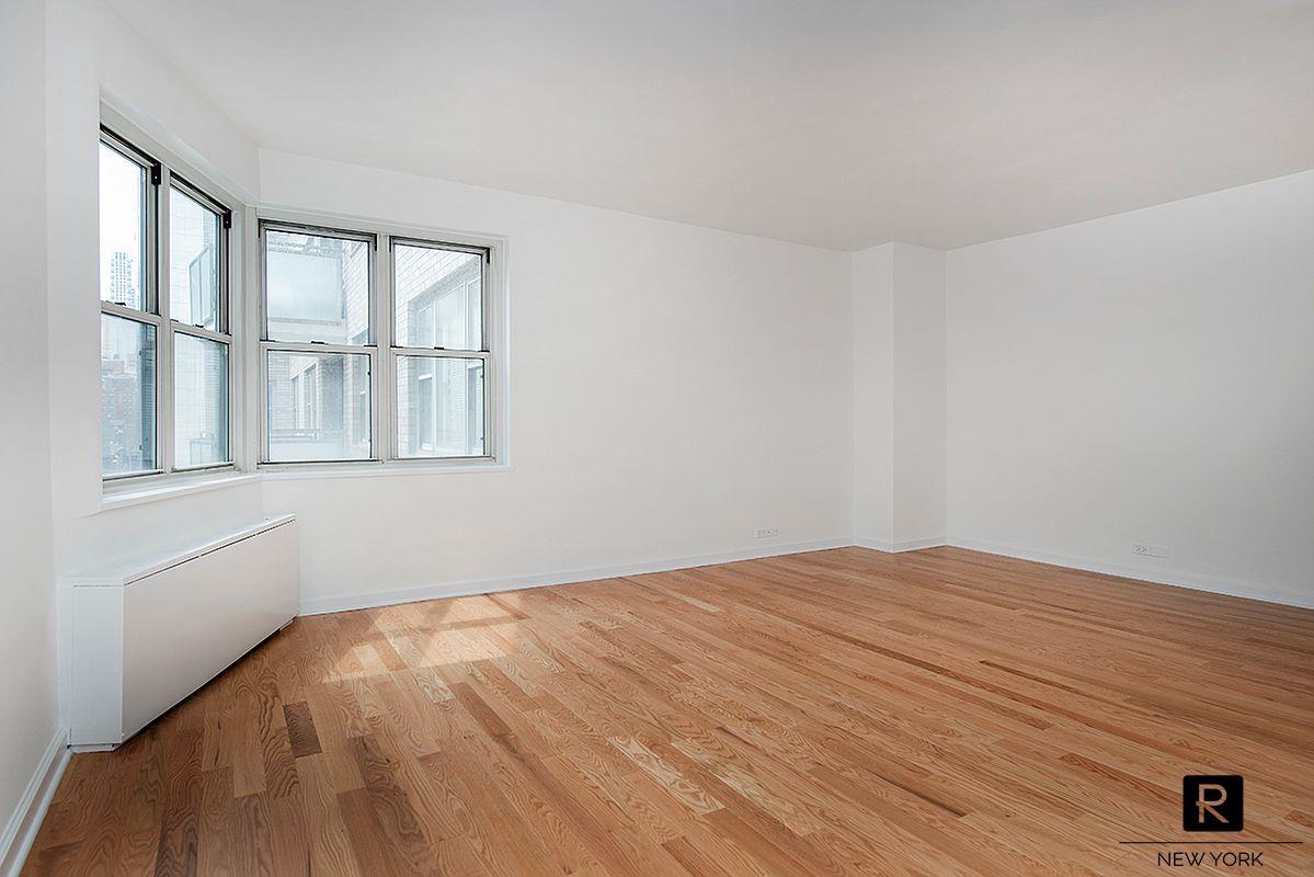 300 East 40th Street Murray Hill New York NY 10016