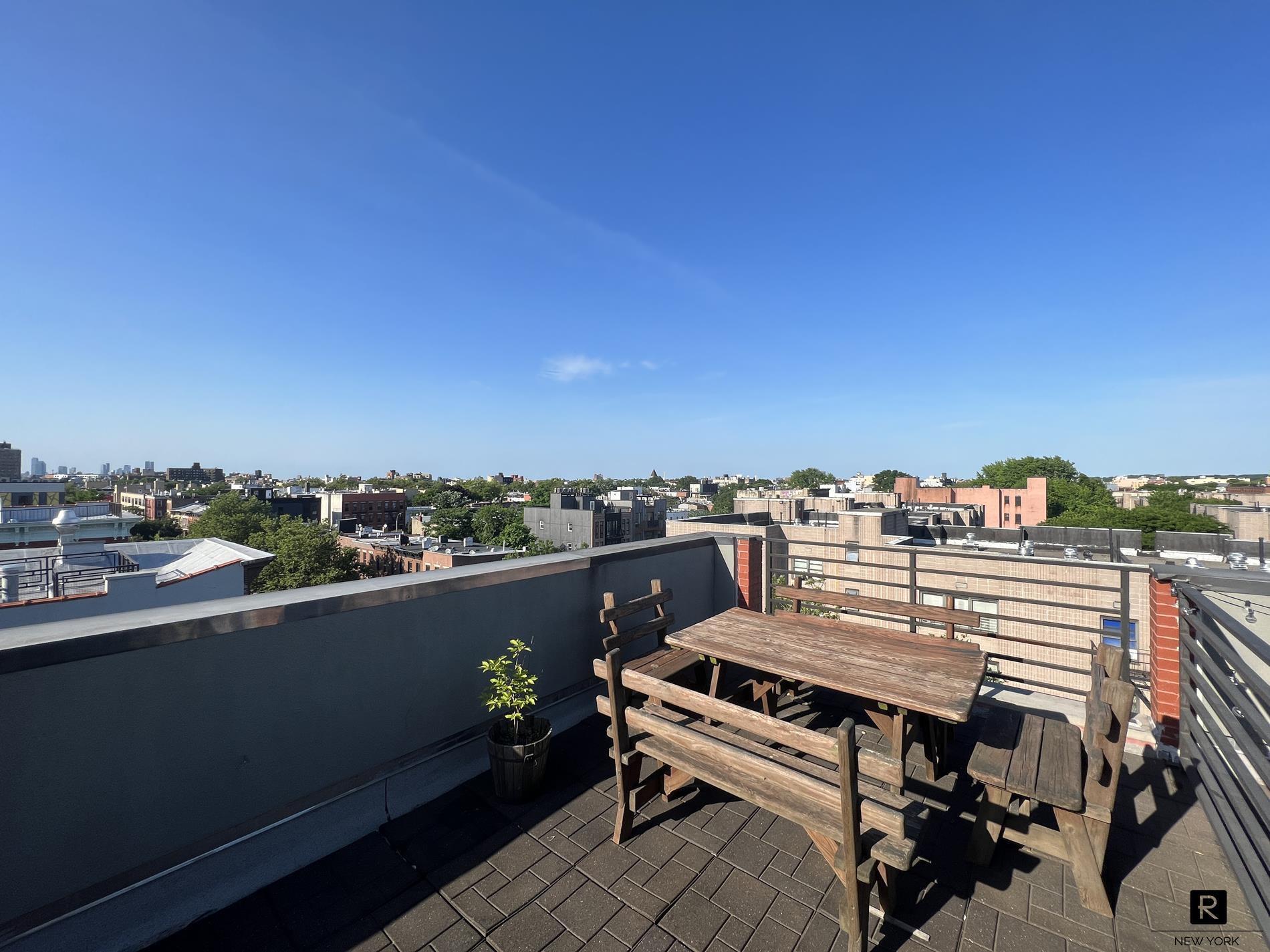 192 Stuyvesant Avenue Stuyvesant Heights Brooklyn NY 11221
