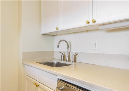 4-74 48th Avenue 14-M Hunters Point Queens NY 11109