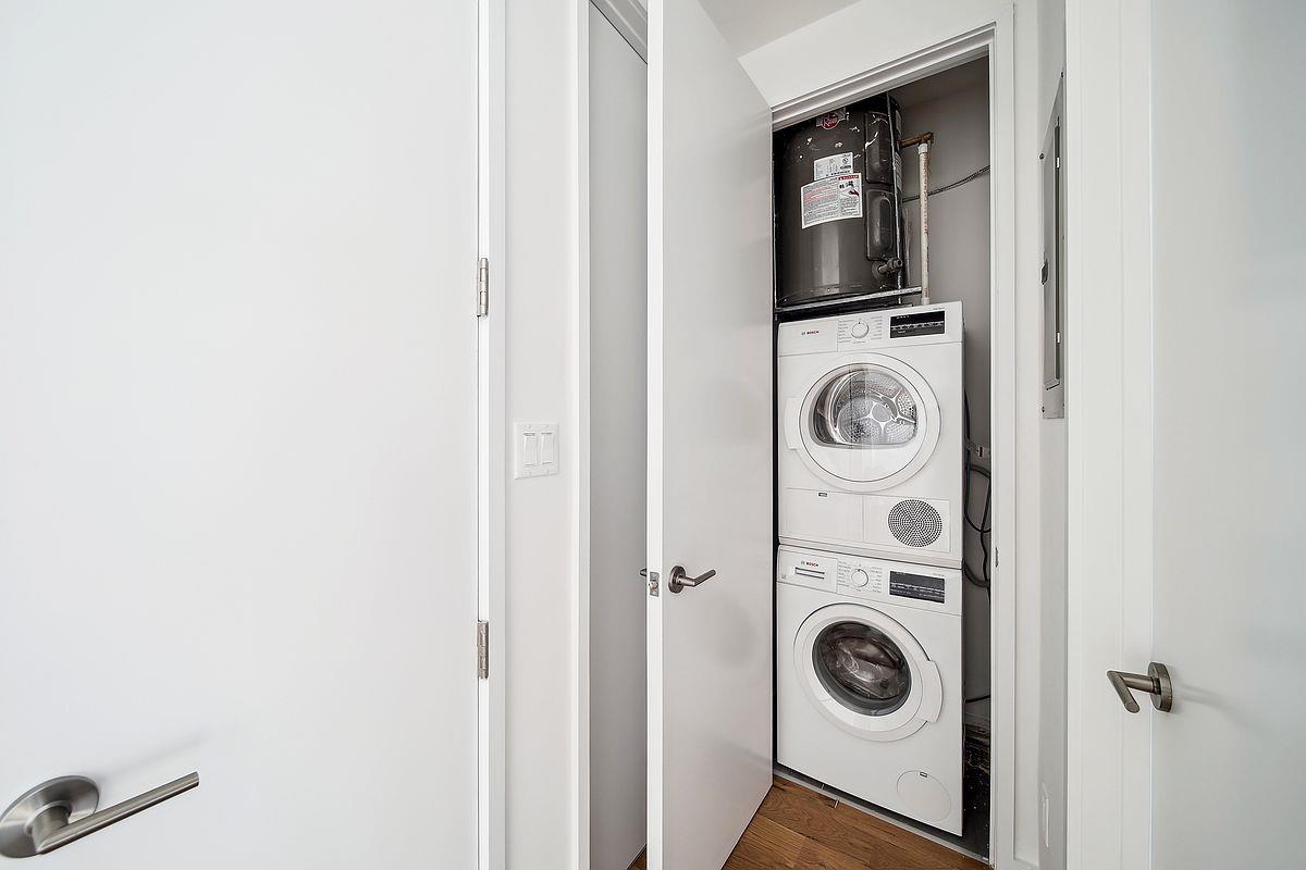 12 Broome Street, Apt 3-B, Brooklyn, NY 11222