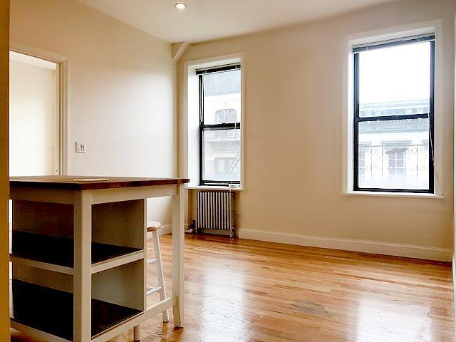 104 Sullivan Street Soho New York NY 10012