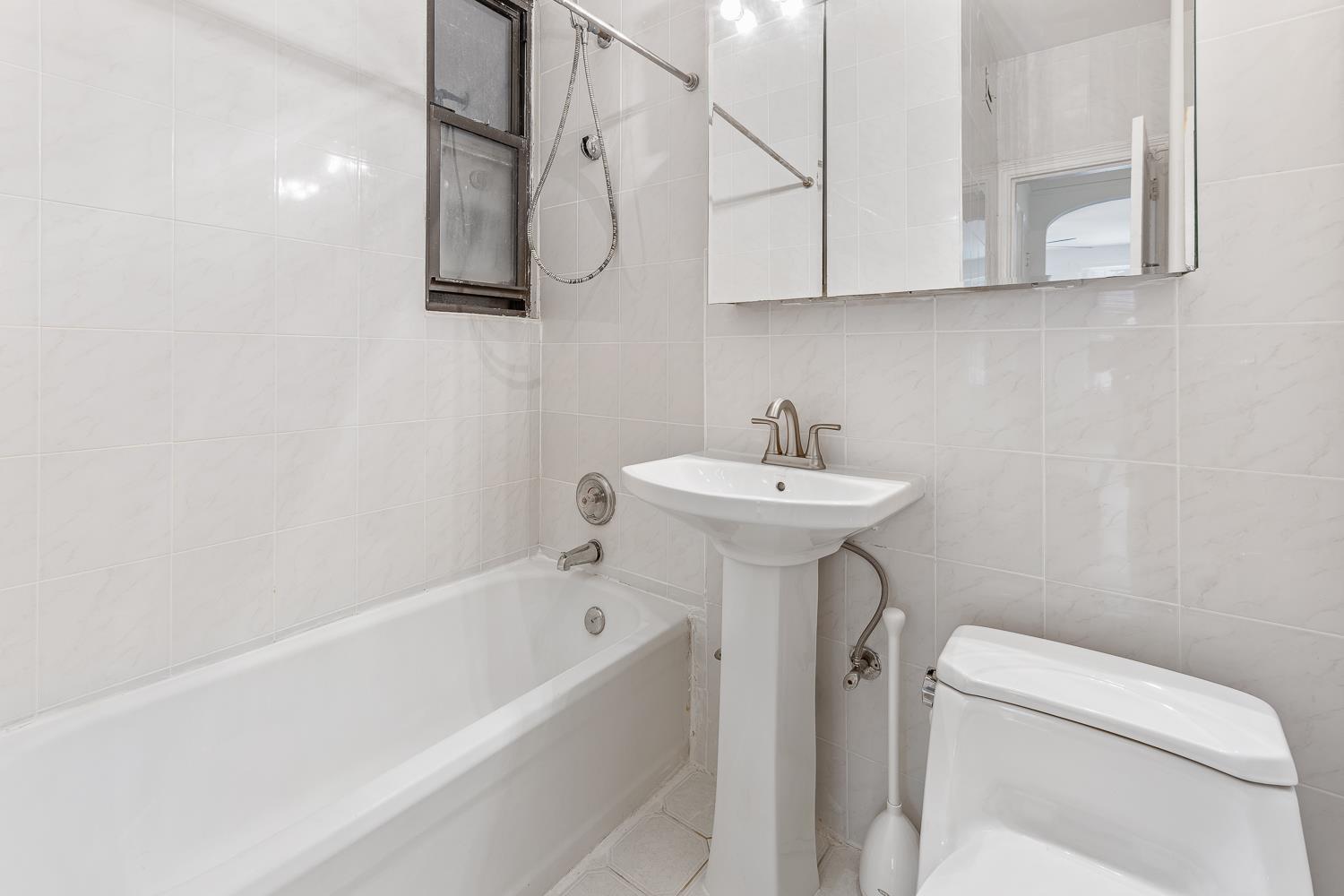 448 East 88th Street 3-B Upper East Side New York NY 10128