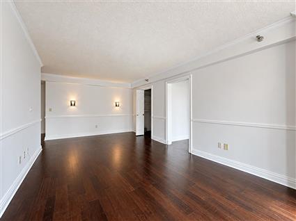 4-74 48th Avenue 12-J Hunters Point Queens NY 11109