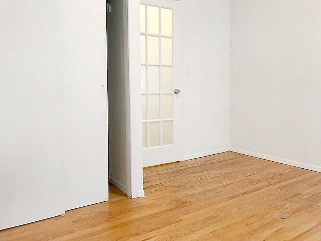 107 Thompson Street Soho New York NY 10012