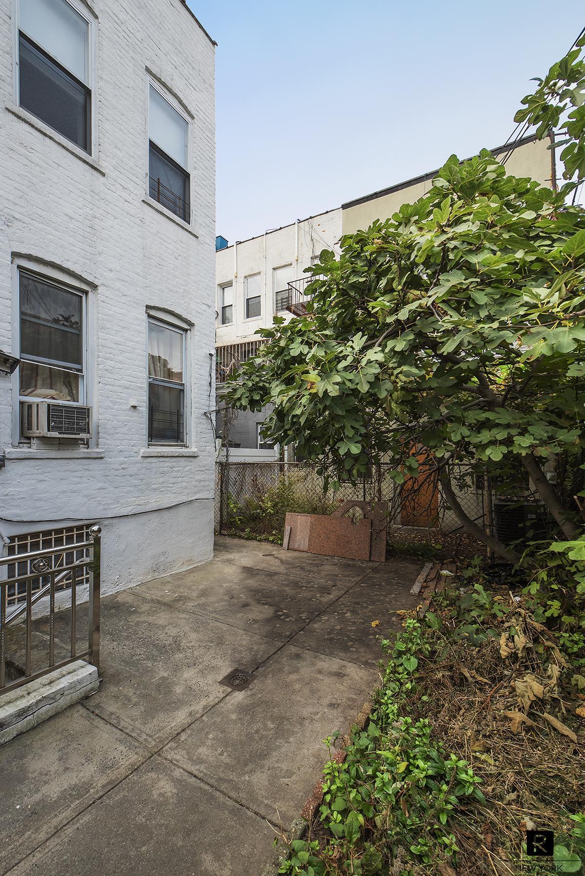 1811 72nd Street Bensonhurst Brooklyn NY 11204