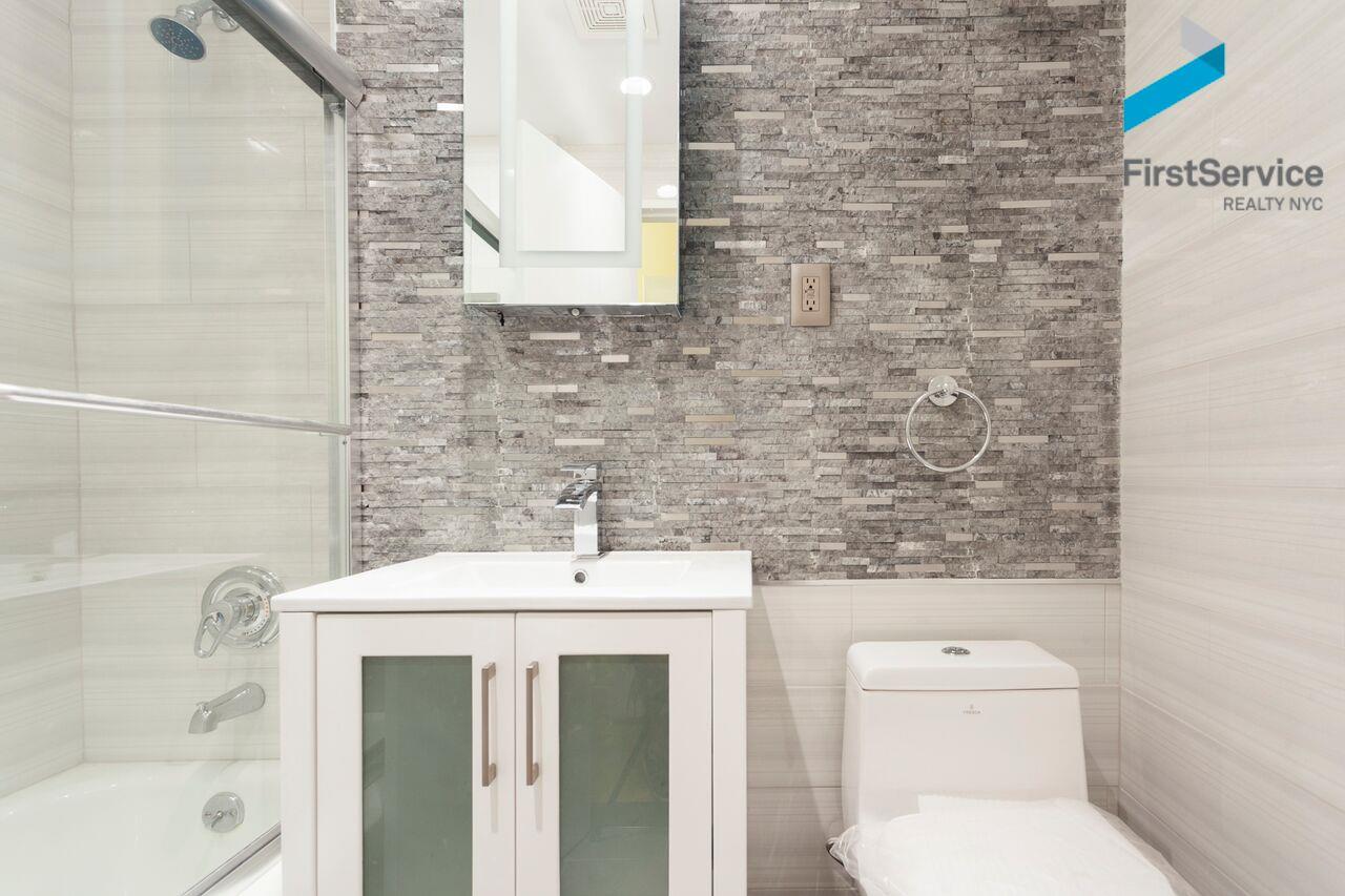 141 East 89th Street 5-E Carnegie Hill New York NY 10128