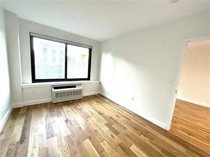 490 Myrtle Avenue 5K Clinton Hill Brooklyn NY 11205