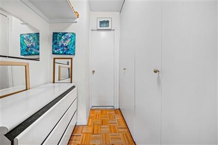 52-40 39th Drive 7-M Woodside Queens NY 11377