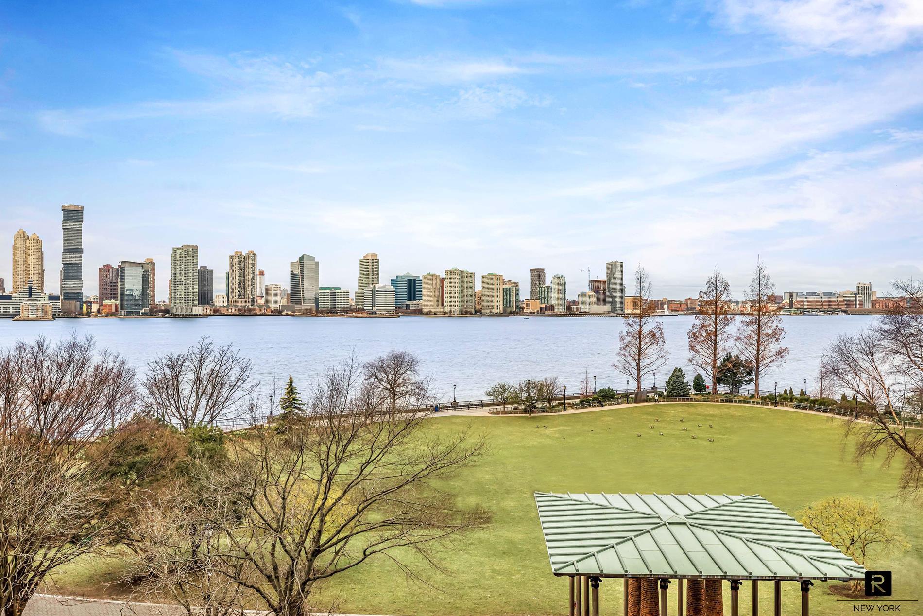 212 Warren Street Battery Park City New York NY 10282