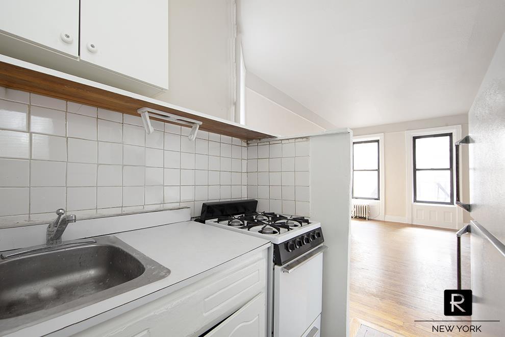 23 Grove Street W. Greenwich Village New York NY 10014