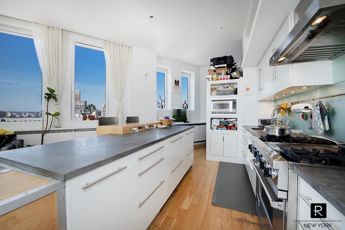 2 Cornelia Street W. Greenwich Village New York NY 10014