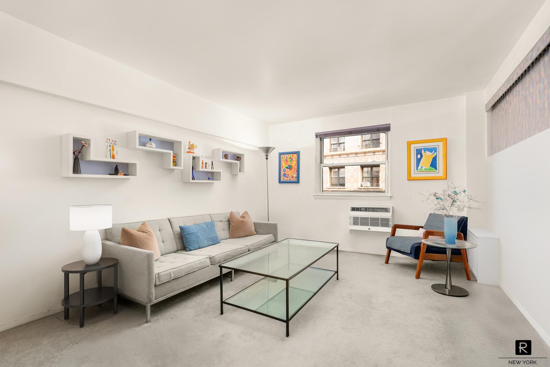 211 Thompson Street Greenwich Village New York NY 10012