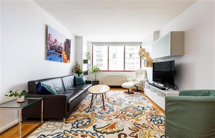 4-74 48th Avenue 28-E Hunters Point Queens NY 11109