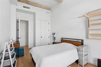 5-33 48th Avenue 3-C Long Island City Queens NY 11101