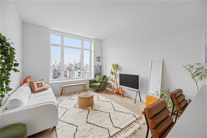 29-18 41st Avenue 16-B Long Island City Queens NY 11101